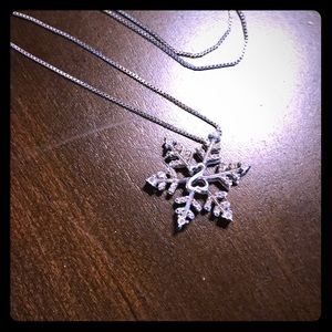 Diamond & white gold snowflake open heart necklace